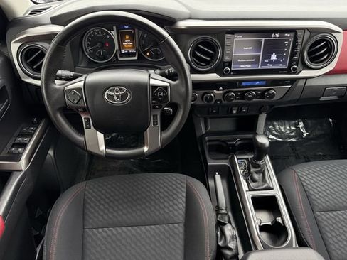 Used 2023 Toyota Tacoma SR5 AWD/4WD image 13