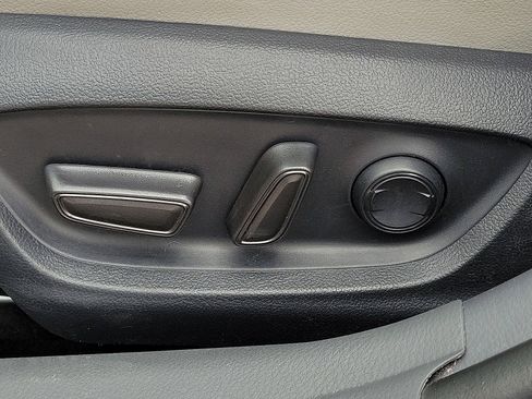 Used 2024 Toyota Camry SE w/ Audio Upgrade Package FWD image 13