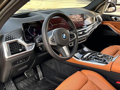 Used 2026 BMW X5 sDrive40i w/ Executive Package RWD image 16