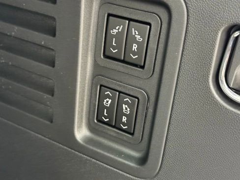 New 2026 Chevrolet Traverse High Country image 6