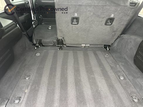 Certified 2025 Jeep Wrangler Unlimited Rubicon AWD/4WD image 16