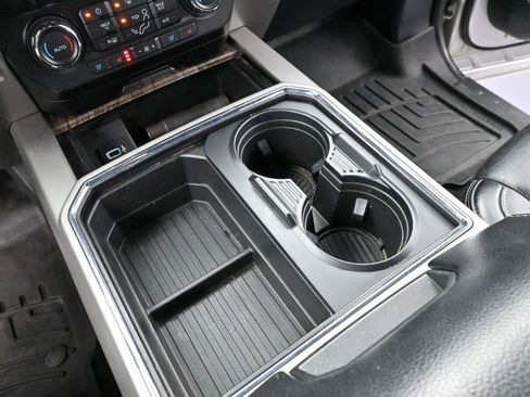 Used 2019 Ford F250 Lariat w/ Lariat Ultimate Package image 27