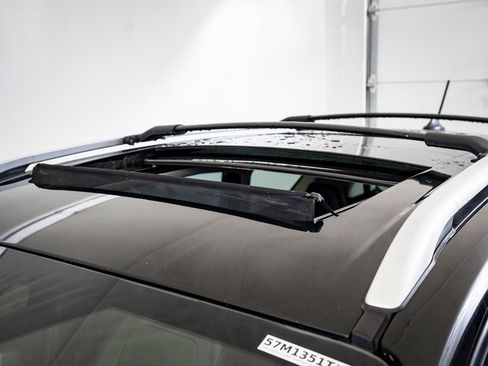 Used 2018 Ford Escape Titanium image 14