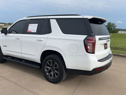 Used 2021 Chevrolet Tahoe Z71 w/ Z71 Signature Package AWD/4WD image 7