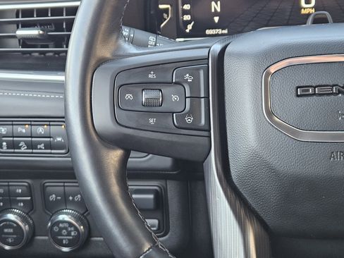 Used 2023 GMC Yukon XL Denali Ultimate image 29