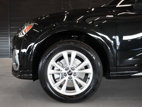 New 2025 Audi Q3 2.0T Premium image 5