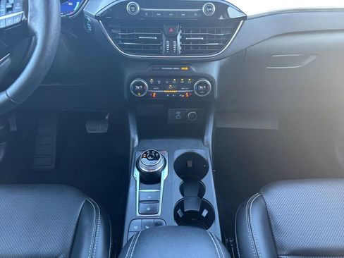 Used 2021 Ford Escape Titanium image 12