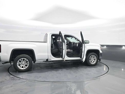 Used 2019 GMC Sierra 1500 SLE w/ SLE Value Package image 46