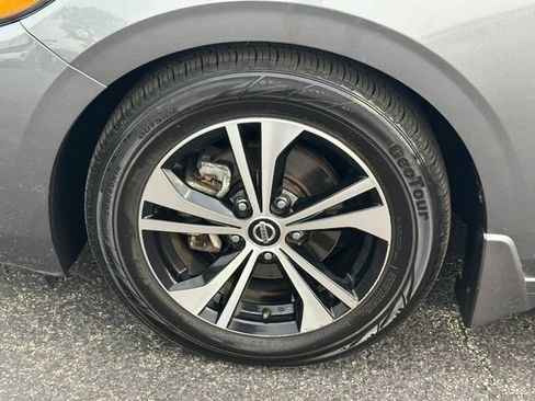 Used 2021 Nissan Sentra SV w/ Trunk Package FWD image 8