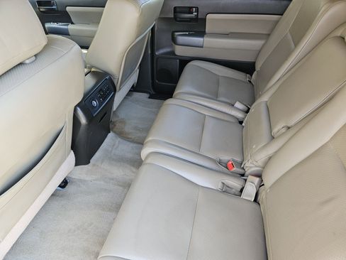 Used 2011 Toyota Sequoia SR5 image 29