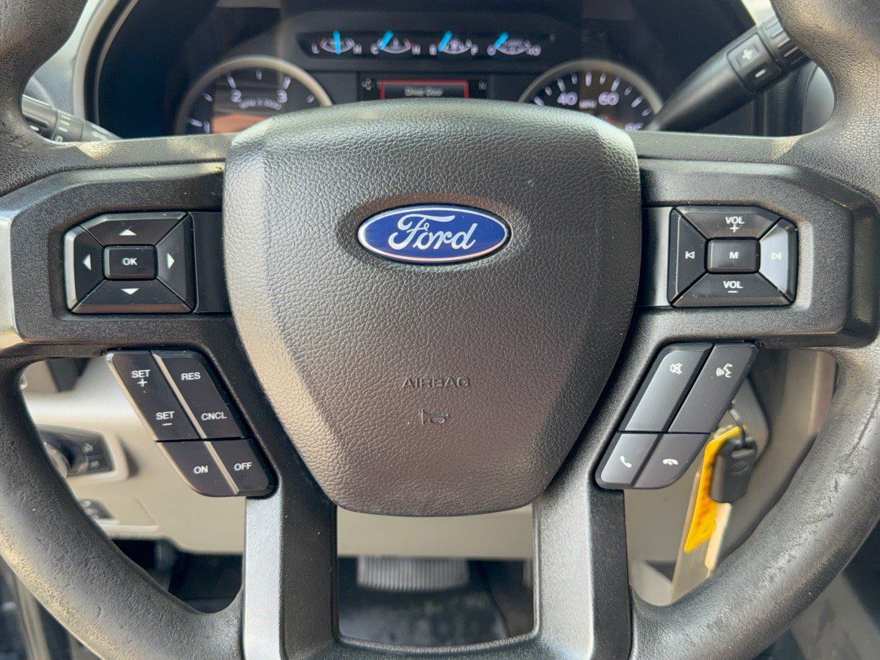 Used 2019 Ford F250 XLT w/ XLT Premium Package AWD/4WD image 10