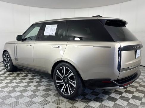 Used 2023 Land Rover Range Rover SE image 4