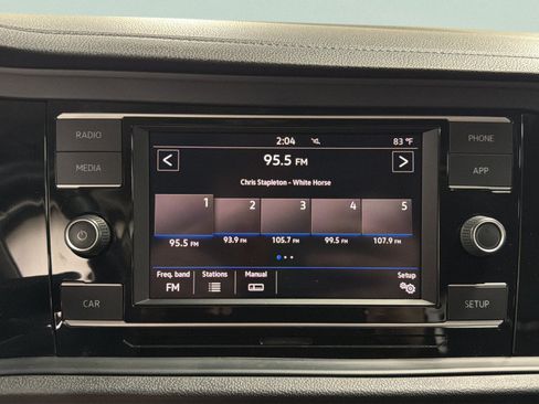 Used 2019 Volkswagen Jetta SE w/ Cold Weather Package FWD image 25