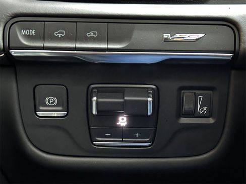 Certified 2023 Cadillac Escalade V w/ Heavy-Duty Trailer Package image 35