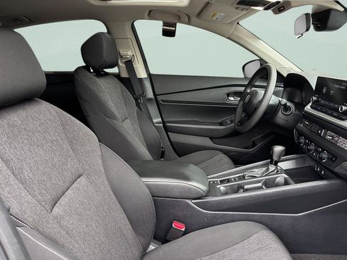 Certified 2025 Honda Accord SE image 34