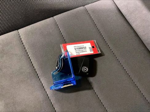 Used 2022 Volkswagen Taos SE image 30