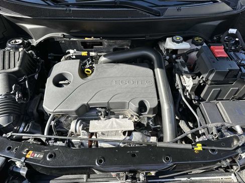 Certified 2025 Chevrolet Equinox RS w/ Safety and Technology Package AWD/4WD image 13