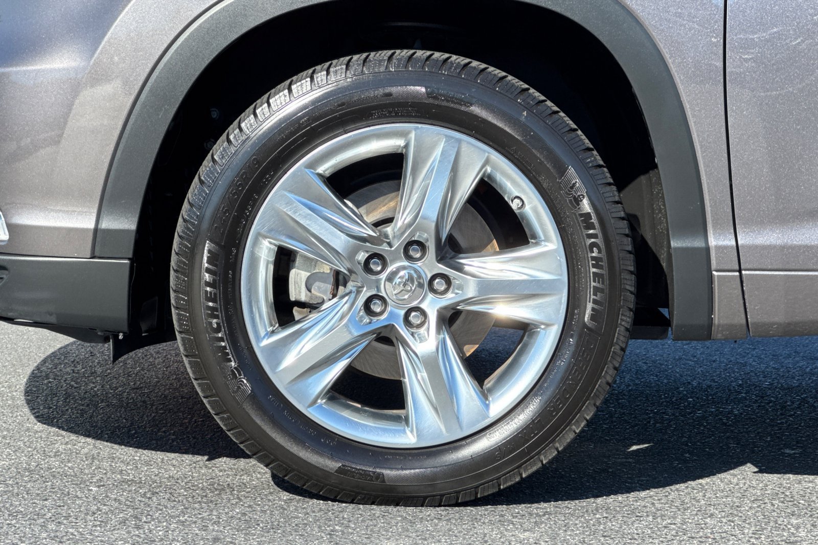 Used 2015 Toyota Highlander Limited FWD image 12
