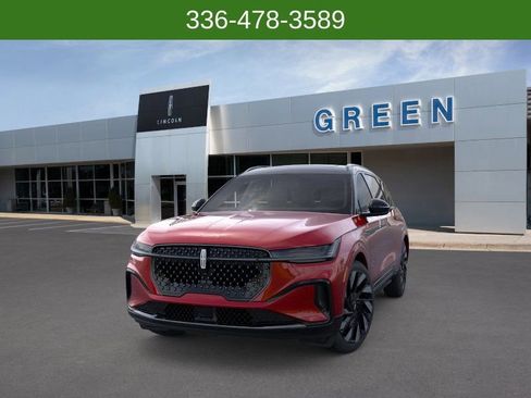 New 2026 Lincoln Nautilus Reserve w/ Jet Appearance Package AWD/4WD image 2