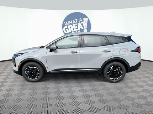 New 2026 Kia Sportage S image 8