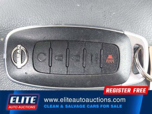 Used 2023 Nissan Rogue SL AWD/4WD image 22