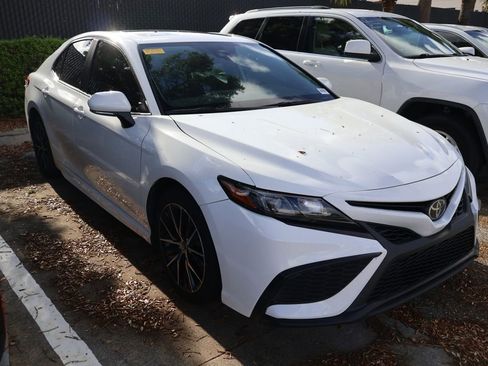 Certified 2024 Toyota Camry SE image 6