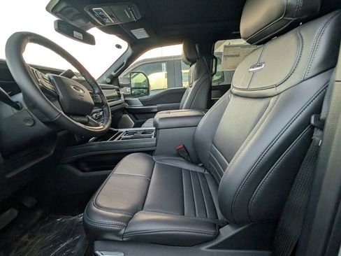 New 2026 Ford F250 Platinum AWD/4WD image 6