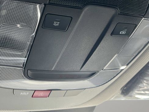 New 2026 Kia Sorento S FWD image 32