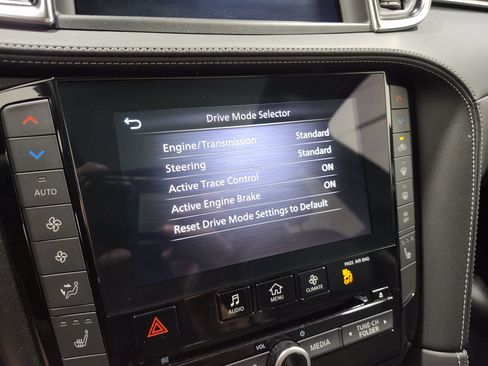 Used 2023 INFINITI QX50 Luxe AWD/4WD image 31