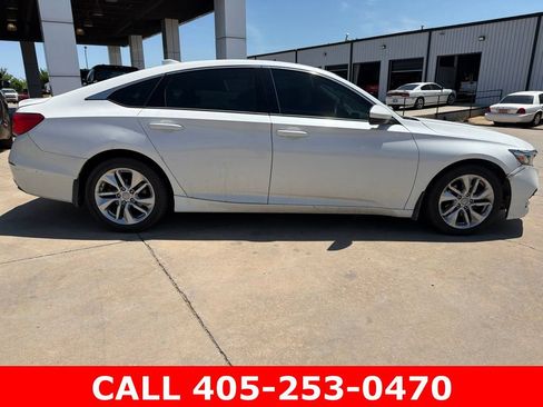 Used 2018 Honda Accord LX image 2
