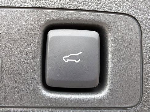 New 2026 Lincoln Corsair Premiere image 16