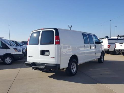 Used 2023 GMC Savana 2500 Extended w/ Driver Convenience Package RWD image 8