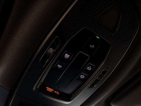 Certified 2025 Porsche Cayenne Coupe image 20