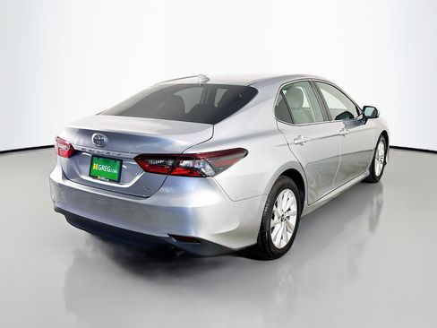 Used 2023 Toyota Camry LE FWD image 10