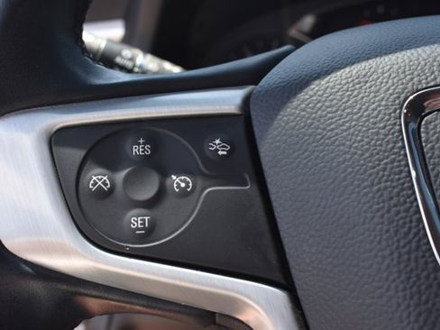 Used 2023 GMC Acadia SLT FWD image 22