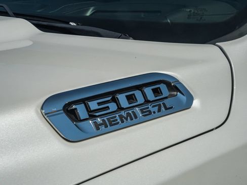 Used 2022 RAM 1500 Limited AWD/4WD image 17