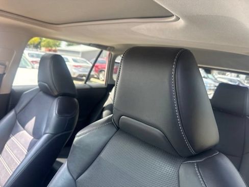 Used 2021 Toyota RAV4 Limited AWD/4WD image 9