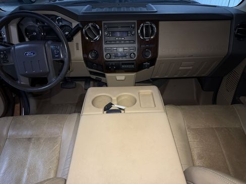Used 2011 Ford F350 Lariat w/ Lariat Interior Pkg AWD/4WD image 19