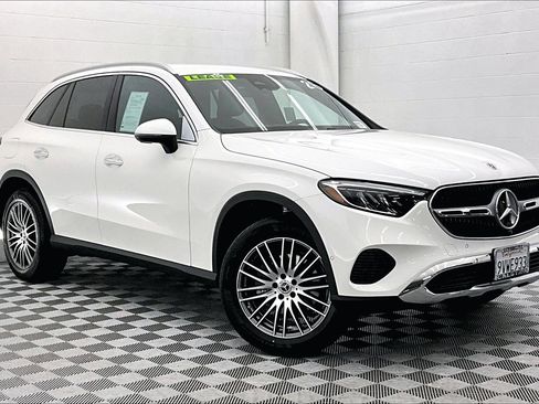 Used 2026 Mercedes-Benz GLC 300 image 34