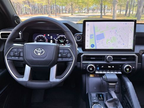 Used 2026 Toyota 4Runner Limited image 3