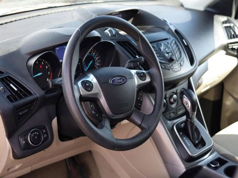 Used 2013 Ford Escape SE image 6