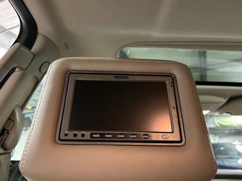 Used 2013 Ford Expedition EL Limited AWD/4WD image 23
