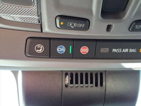 New 2026 GMC Sierra 3500 SLT w/ SLT Premium Package image 15