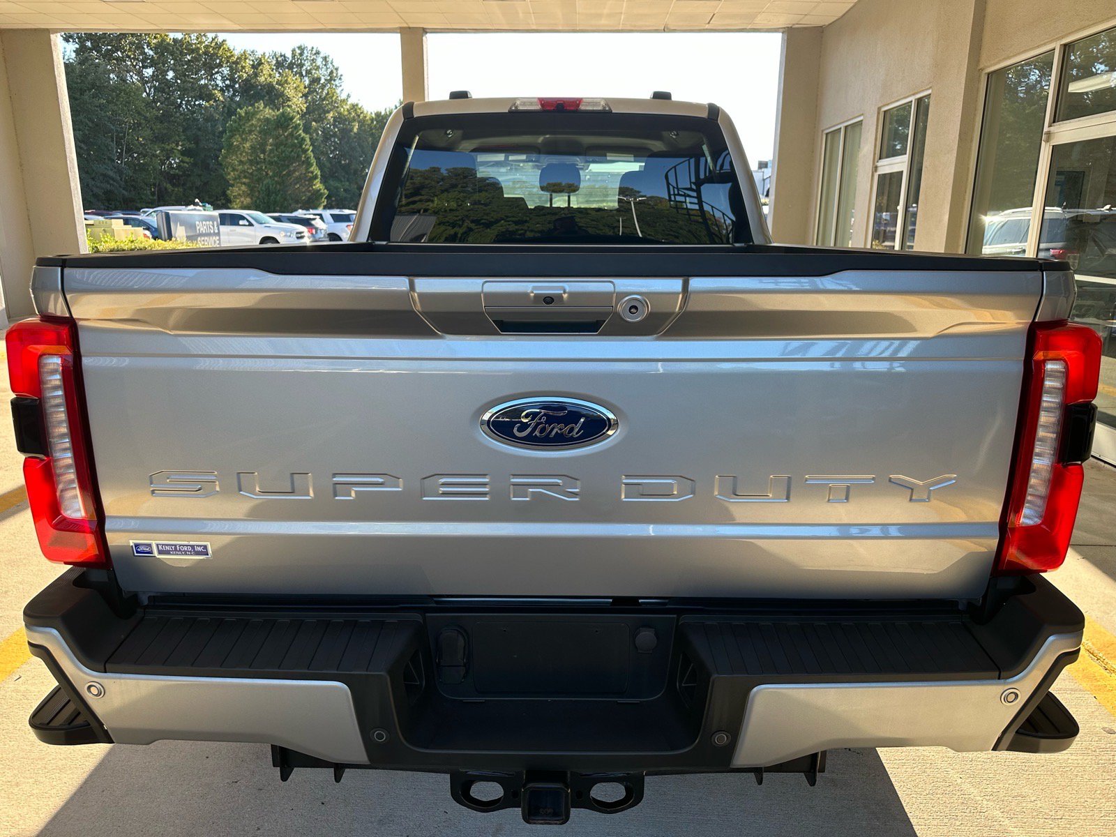Used 2023 Ford F250 XLT w/ XLT Premium Package AWD/4WD image 13
