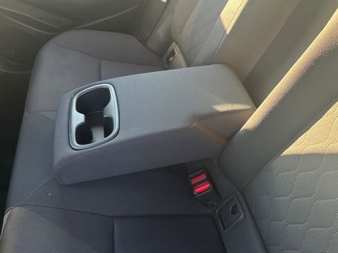 Used 2020 Toyota Corolla LE image 33