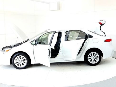 Used 2024 Toyota Corolla LE w/ LE Convenience Package AWD/4WD image 10