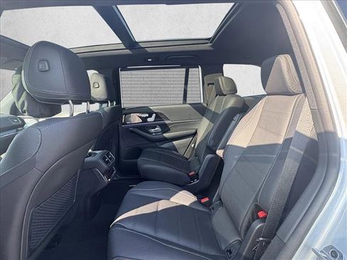 New 2026 Mercedes-Benz GLS 580 4MATIC image 20