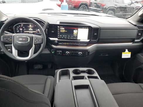 New 2026 GMC Sierra 1500 SLE w/ Preferred Package AWD/4WD image 17