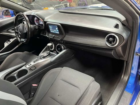 Used 2016 Chevrolet Camaro LT RWD image 19
