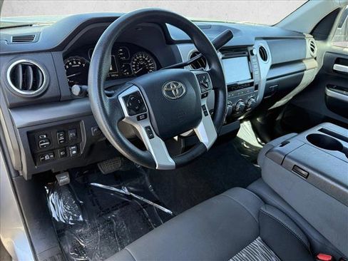 Used 2018 Toyota Tundra SR5 image 12